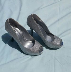 Silver Pumps